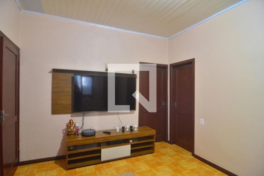 Sala de casa à venda com 3 quartos, 120m² em Harmonia, Canoas
