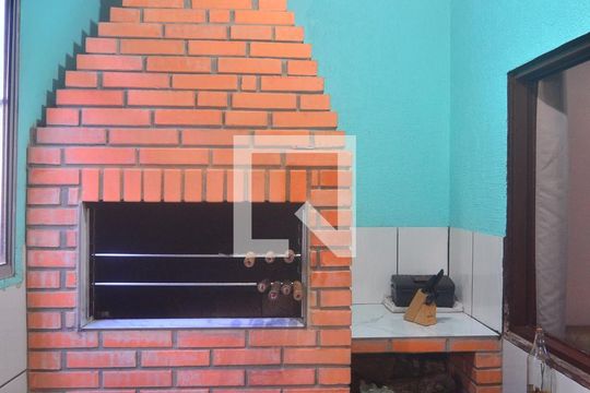 Churrasqueira de casa à venda com 3 quartos, 120m² em Harmonia, Canoas