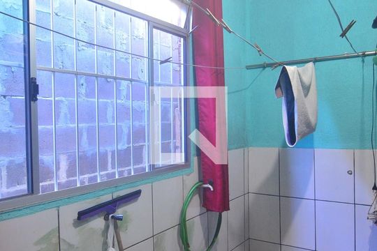 Área de serviço de casa à venda com 3 quartos, 120m² em Harmonia, Canoas