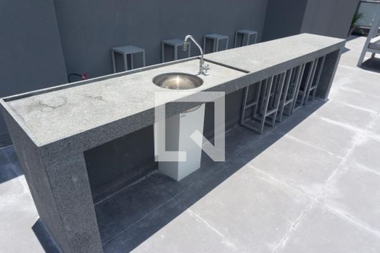 Área comum de kitnet/studio para alugar com 1 quarto, 30m² em Consolação, São Paulo