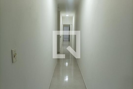 Corredor de casa à venda com 3 quartos, 390m² em Vila Formosa, São Paulo