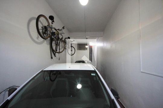 Garagem de casa à venda com 3 quartos, 200m² em Vila Formosa, São Paulo