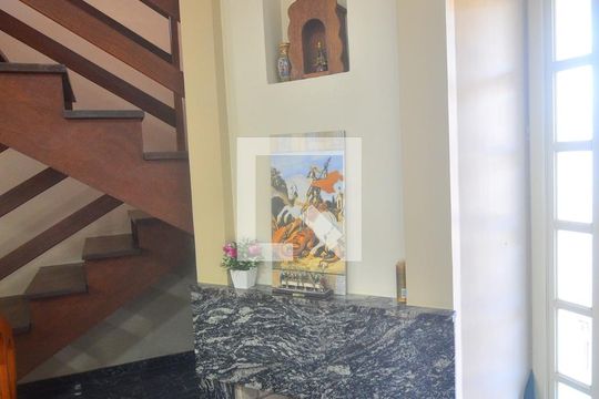 Lareira de casa à venda com 3 quartos, 270m² em Nossa Senhora das Gracas, Canoas