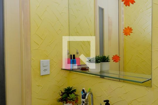 Lavabo de casa à venda com 3 quartos, 200m² em Picanço, Guarulhos