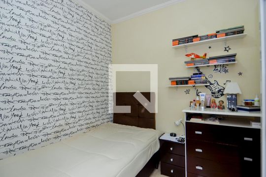 Suíte 1 de casa à venda com 3 quartos, 200m² em Picanço, Guarulhos