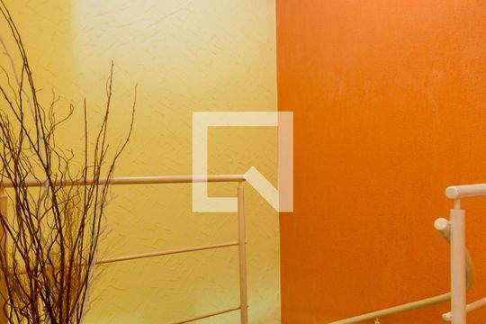 Corredor das Suítes  de casa à venda com 3 quartos, 200m² em Picanço, Guarulhos