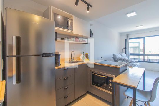 Cozinha de apartamento à venda com 1 quarto, 45m² em Bela Vista, Porto Alegre