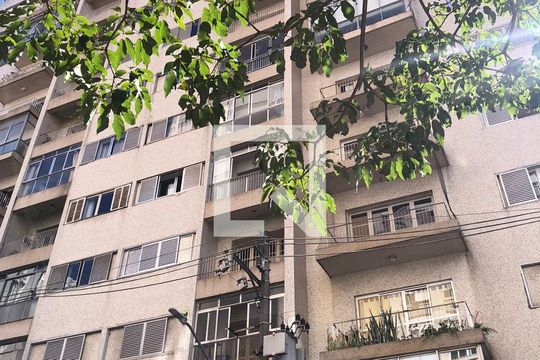 Fachada de apartamento para alugar com 1 quarto, 80m² em Liberdade, São Paulo