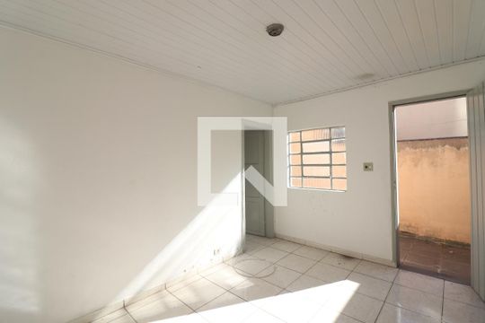 Sala  de casa para alugar com 2 quartos, 41m² em Vila Bandeirantes, São Paulo
