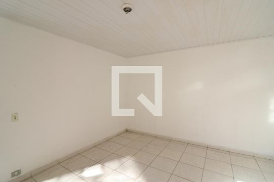 Quarto 1 de casa para alugar com 2 quartos, 41m² em Vila Bandeirantes, São Paulo
