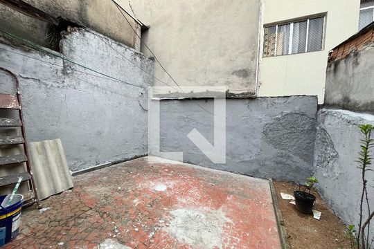 Quintal de casa à venda com 2 quartos, 125m² em Vila da Saúde, São Paulo
