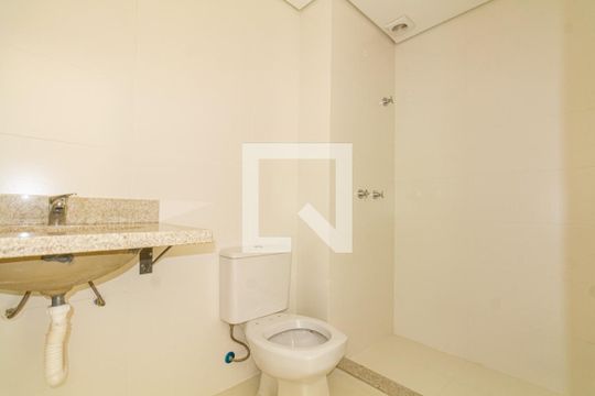Banheiro de apartamento para alugar com 3 quartos, 95m² em Ipanema, Porto Alegre