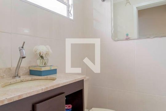 Lavabo  de casa de condomínio à venda com 2 quartos, 98m² em Vila Laís, São Paulo
