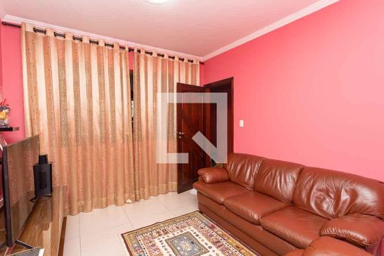Casa para alugar com 3 quartos, 132m² em Piraporinha, Diadema