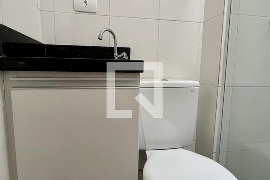 Banheiro de apartamento à venda com 1 quarto, 40m² em Vila Centenário, São Paulo