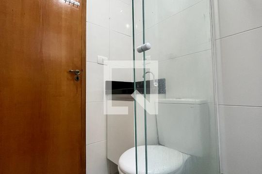 Banheiro de apartamento à venda com 1 quarto, 40m² em Vila Centenário, São Paulo