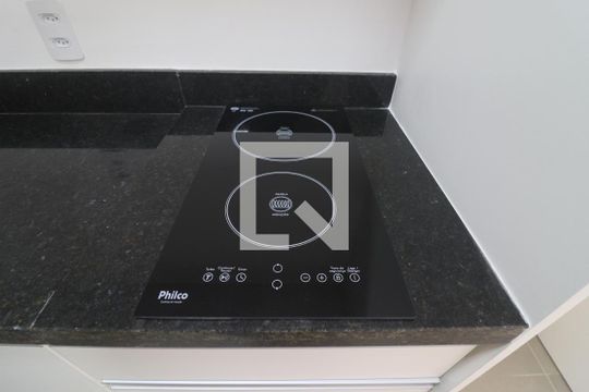 Cozinha  de apartamento à venda com 1 quarto, 24m² em Santana, São Paulo