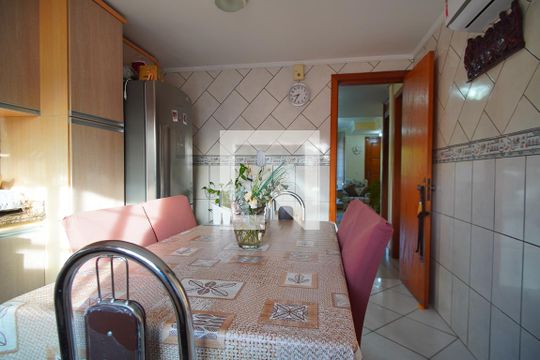 Cozinha de casa à venda com 3 quartos, 200m² em Protásio Alves, Porto Alegre