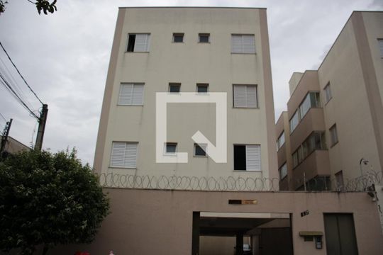 Apartamento para alugar com 2 quartos, 52m² em Tubalina, Uberlândia