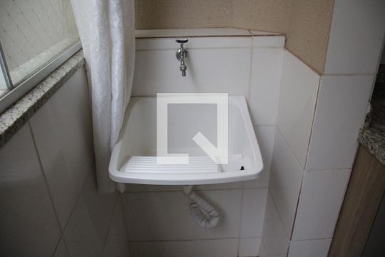 Área de Serviço de apartamento para alugar com 2 quartos, 52m² em Tubalina, Uberlândia