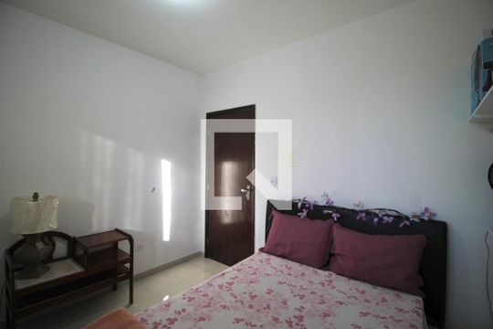 Quarto 2 de casa de condomínio para alugar com 1 quarto, 55m² em Cajuru, Curitiba