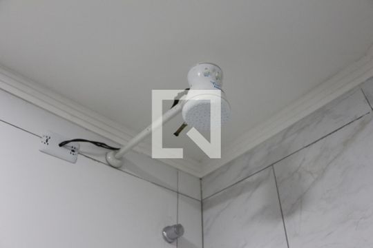 Banheiro de apartamento à venda com 2 quartos, 42m² em Vila Antonina, São Paulo