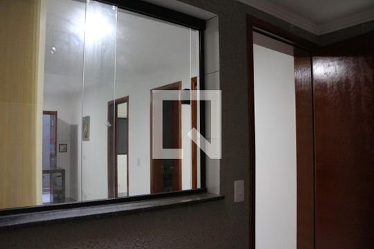 Área de Serviço de apartamento para alugar com 2 quartos, 42m² em Vila Antonina, São Paulo