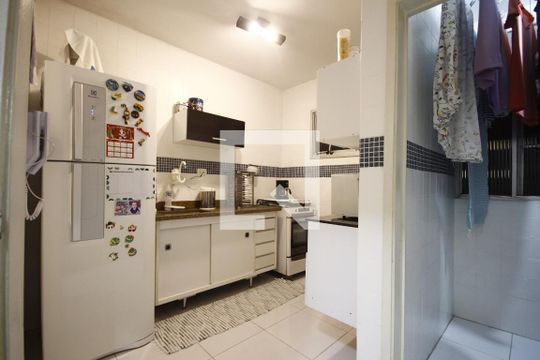 Cozinha de apartamento à venda com 2 quartos, 61m² em Saúde, São Paulo