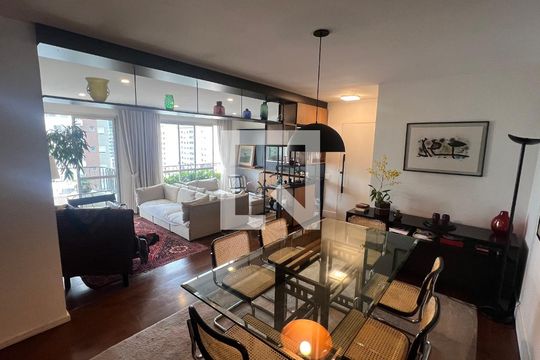 Sala de apartamento à venda com 3 quartos, 135m² em Sumaré, São Paulo