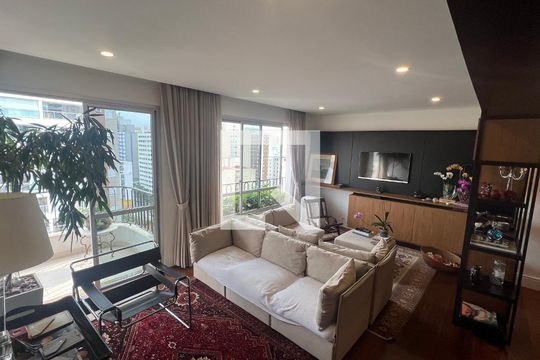 Sala de apartamento à venda com 3 quartos, 135m² em Sumaré, São Paulo