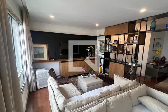 Sala de apartamento à venda com 3 quartos, 135m² em Sumaré, São Paulo