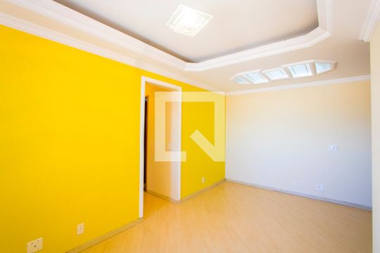 Sala de apartamento para alugar com 3 quartos, 60m² em Parque Marajoara, Santo André