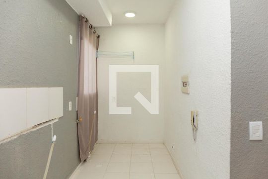 Cozinha de apartamento para alugar com 2 quartos, 41m² em Protásio Alves, Porto Alegre