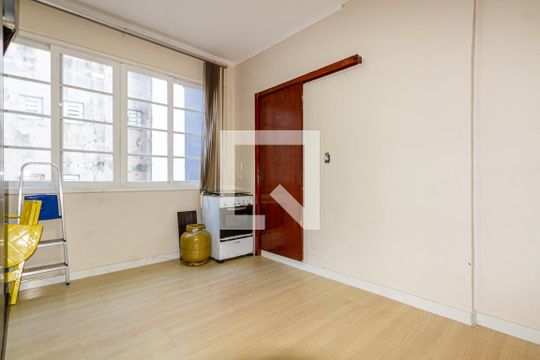 Quarto de apartamento à venda com 1 quarto, 30m² em Centro Histórico, Porto Alegre