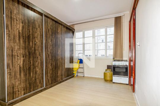 Apartamento à venda com 1 quarto, 30m² em Centro Histórico, Porto Alegre