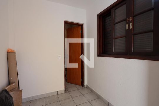 Edícula de casa de condomínio para alugar com 3 quartos, 150m² em Jardim da Glória, Cotia