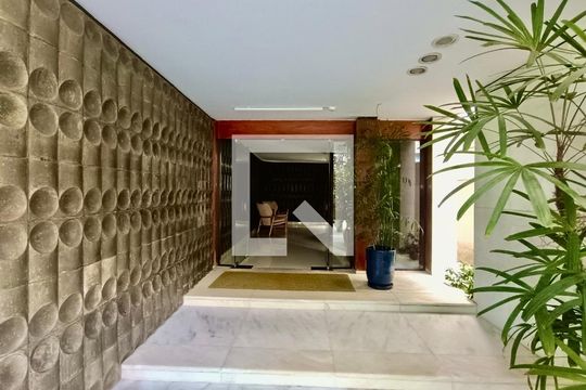 Portaria  de apartamento à venda com 3 quartos, 280m² em Leblon, Rio de Janeiro