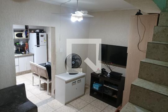 Casa à venda com 3 quartos, 89m² em Cidade Continental, São Paulo