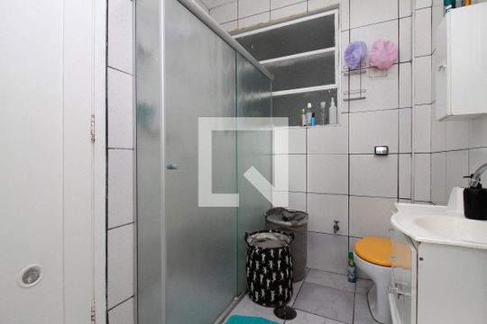 Banheiro de apartamento à venda com 2 quartos, 82m² em Vila Buarque, São Paulo