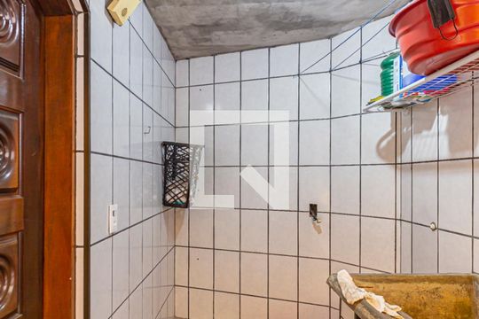 Área de Serviço de casa à venda com 4 quartos, 240m² em Vila Progresso, Santo André