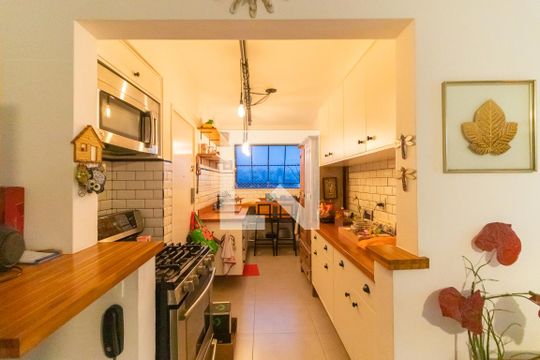 Cozinha de apartamento à venda com 2 quartos, 89m² em Jardim Paulistano, São Paulo