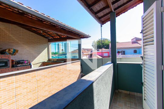 Varanda da Suíte 1 de casa para alugar com 3 quartos, 315m² em Jardim Record, São Paulo