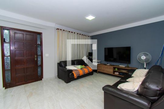 Sala de casa para alugar com 3 quartos, 315m² em Jardim Record, São Paulo