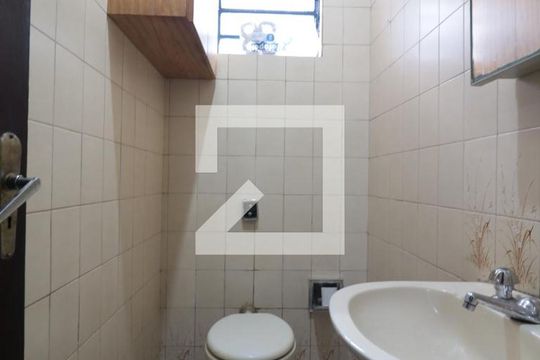 Banheiro de casa para alugar com 2 quartos, 99m² em Quarta Parada, São Paulo