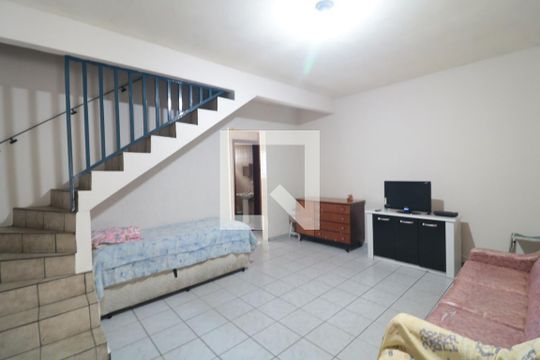Casa para alugar com 2 quartos, 99m² em Quarta Parada, São Paulo