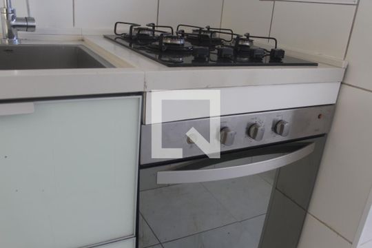 Cozinha de apartamento para alugar com 2 quartos, 51m² em Vila Augusta, Guarulhos