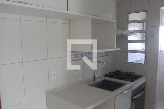 Cozinha de apartamento para alugar com 2 quartos, 51m² em Vila Augusta, Guarulhos