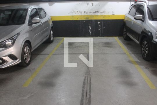 Vaga de garagem de apartamento para alugar com 2 quartos, 51m² em Vila Augusta, Guarulhos