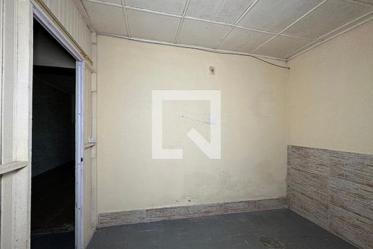 Quarto 5 casa 2 de casa à venda com 6 quartos, 160m² em Fátima, Canoas