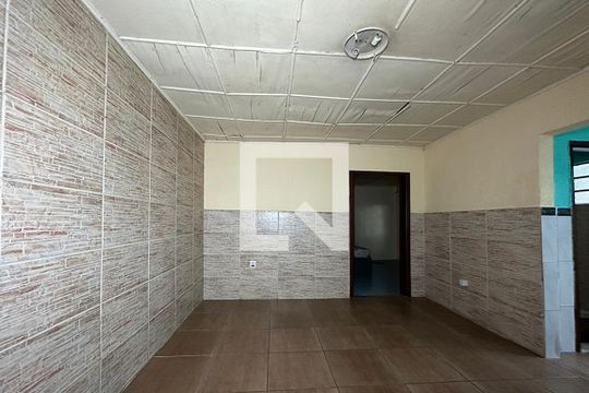 Sala 2 casa 2 de casa à venda com 6 quartos, 160m² em Fátima, Canoas
